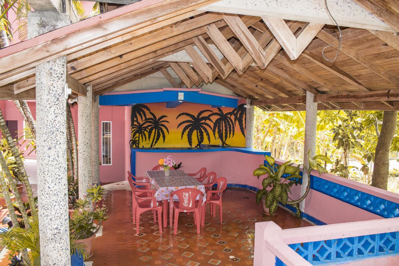 Hotel El Encanto Fresh Water Bay Exterior foto